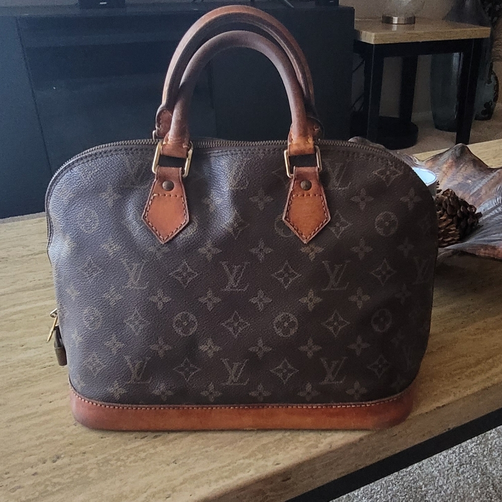 Vintage Alma Louis Vuitton (ON SALE)